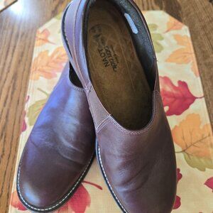 NEW Mens Naot Director Leather Slip Ons Toffee Brown Size 11/44